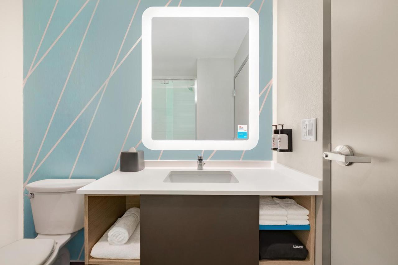 Avid Hotel - Toronto - Vaughan Southwest By Ihg Eksteriør billede